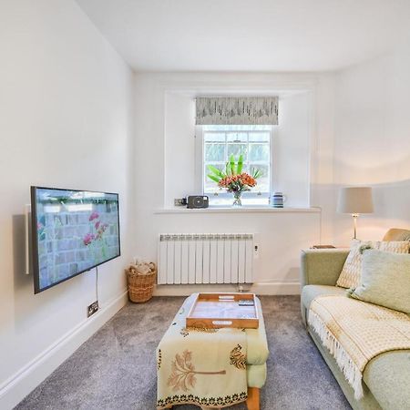 Tramontane Apartment At Hesketh Crescent Torquay Buitenkant foto