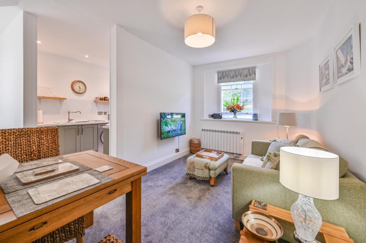 Tramontane Apartment At Hesketh Crescent Torquay Buitenkant foto