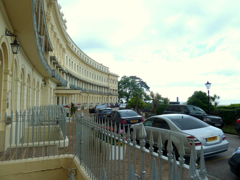 Tramontane Apartment At Hesketh Crescent Torquay Kamer foto