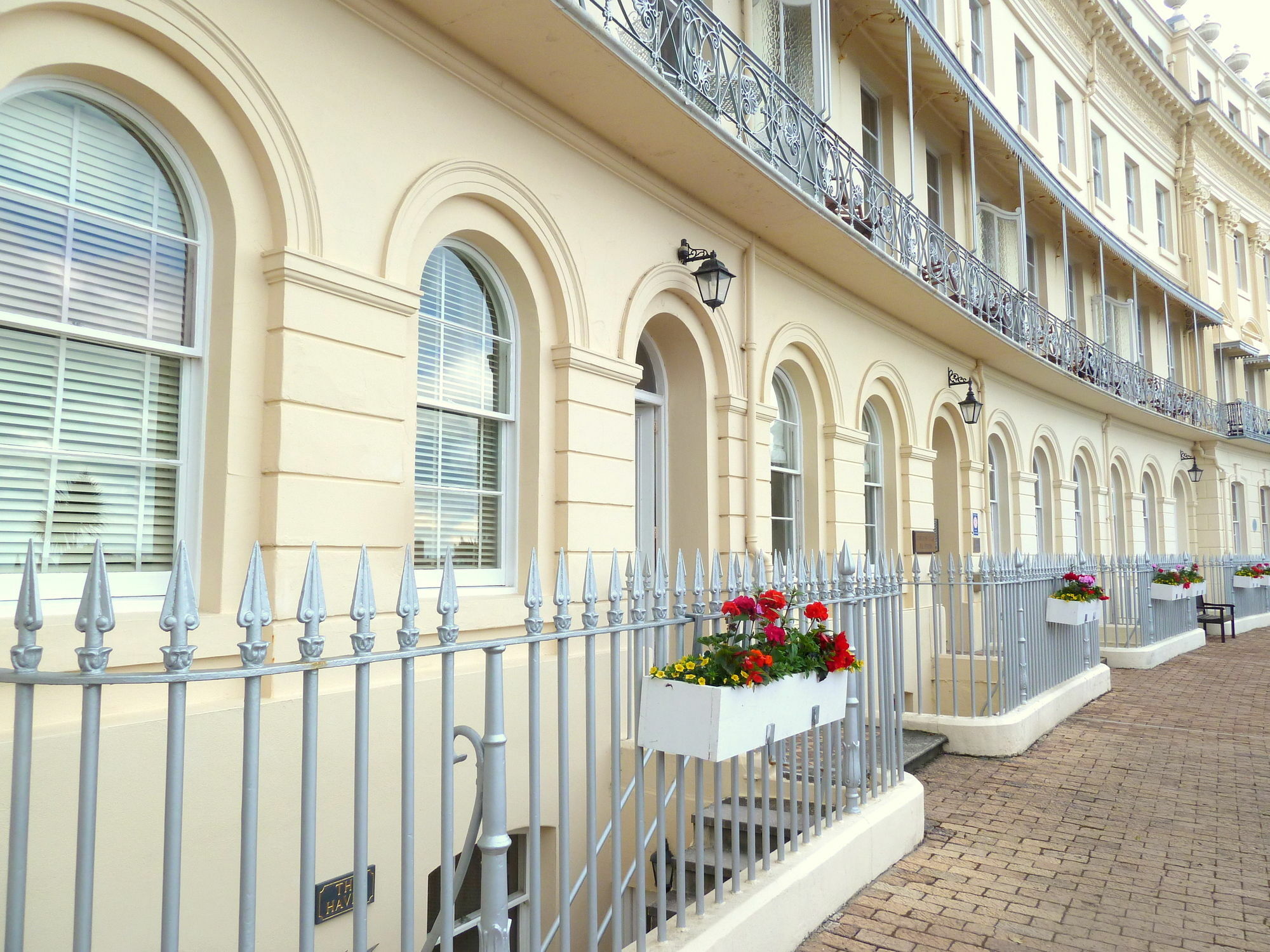 Tramontane Apartment At Hesketh Crescent Torquay Buitenkant foto