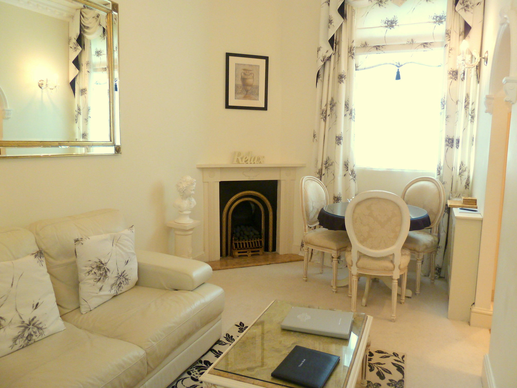 Tramontane Apartment At Hesketh Crescent Torquay Buitenkant foto
